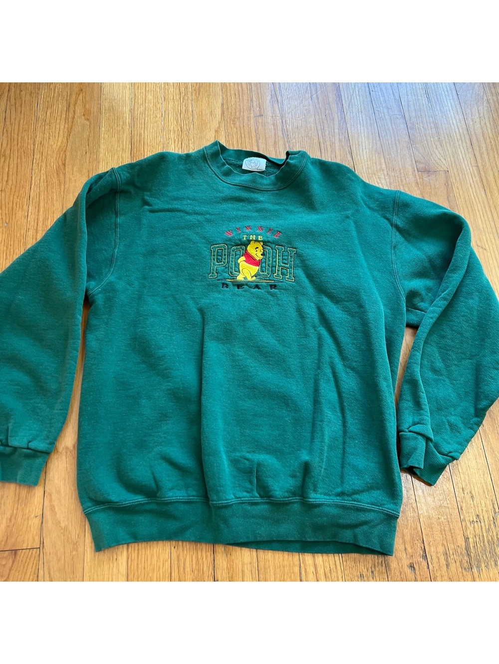 Vintage 90s Winnie the Pooh embroidered crew neck